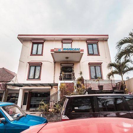 Oyo 1667 Wisma Lux Barkah Jakarta Exteriör bild