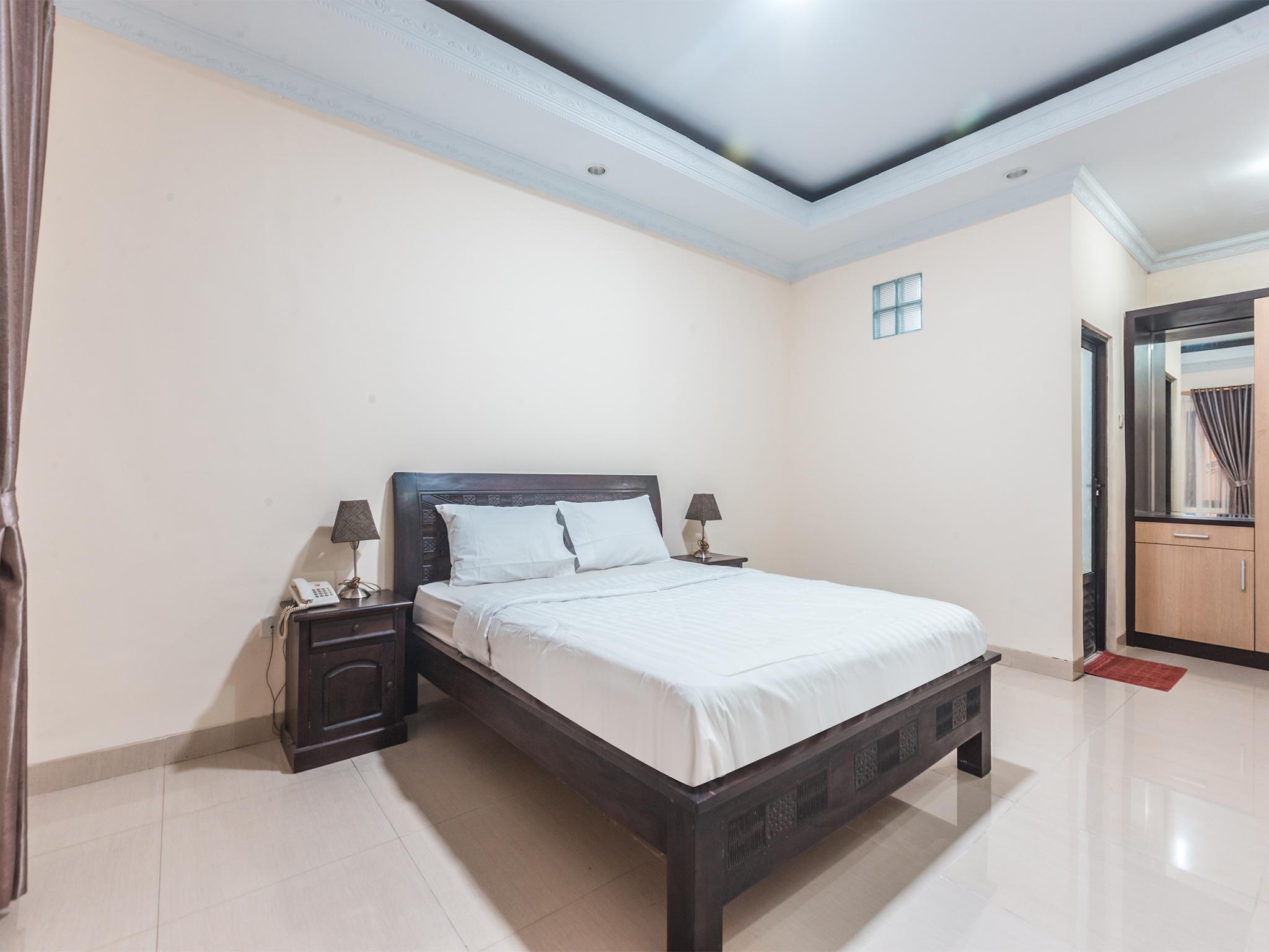 Oyo 1667 Wisma Lux Barkah Jakarta Exteriör bild