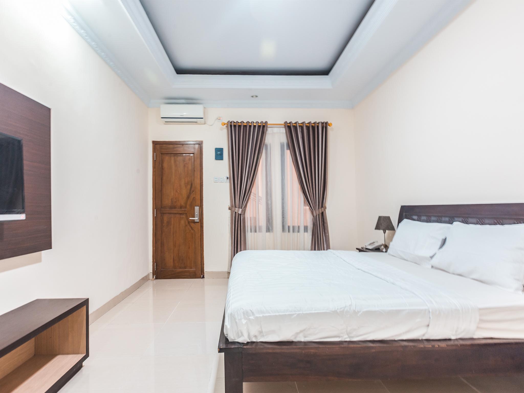 Oyo 1667 Wisma Lux Barkah Jakarta Exteriör bild
