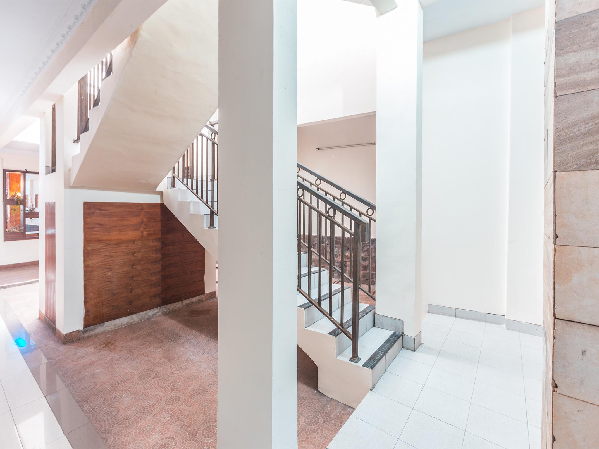 Oyo 1667 Wisma Lux Barkah Jakarta Exteriör bild