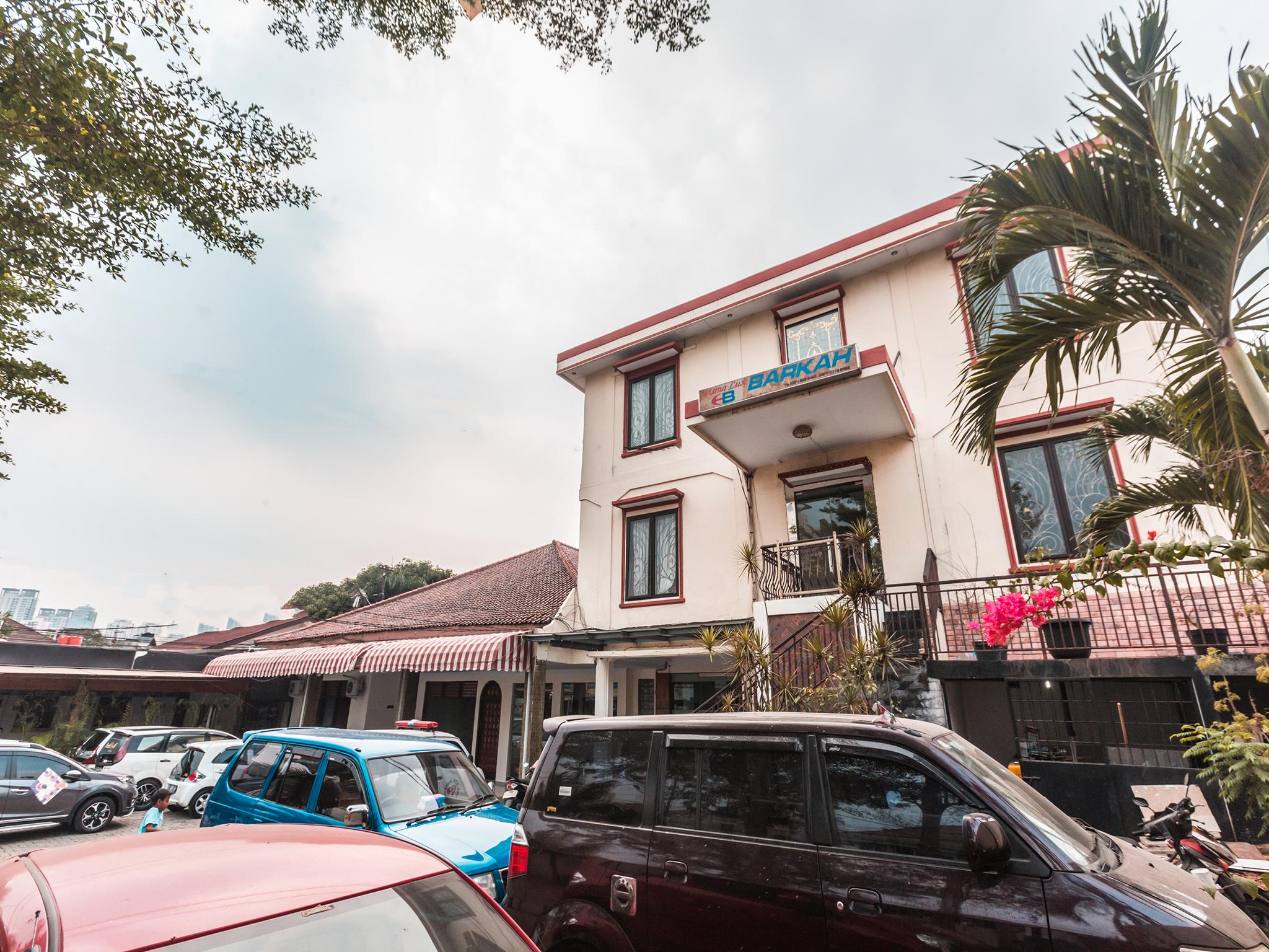 Oyo 1667 Wisma Lux Barkah Jakarta Exteriör bild